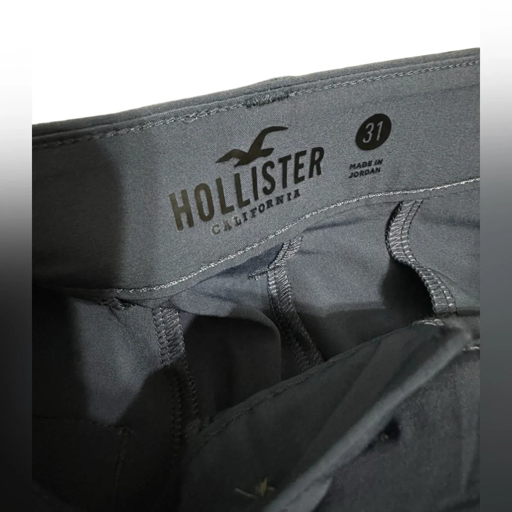 Like New Hollister Shorts - Picture 4 of 7